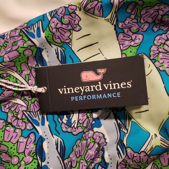 Vineyard Vines 7 Inch Printed Trunks- XXL - Picture 6 of 6